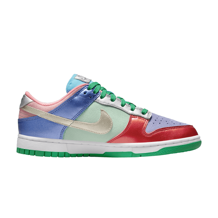 Nike Wmns Dunk Low SE 'Sunset Pulse' — Sunset Pulse/Silver/Purple Pulse