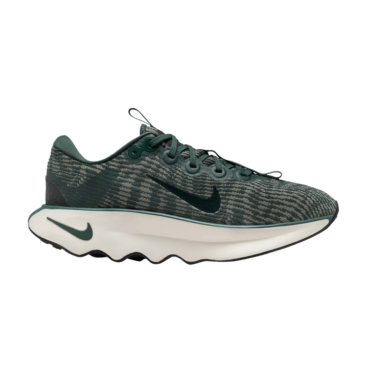Nike Wmns Motiva 'Vintage Green' — Vintage Green/Light Army/Black/Vintage Green