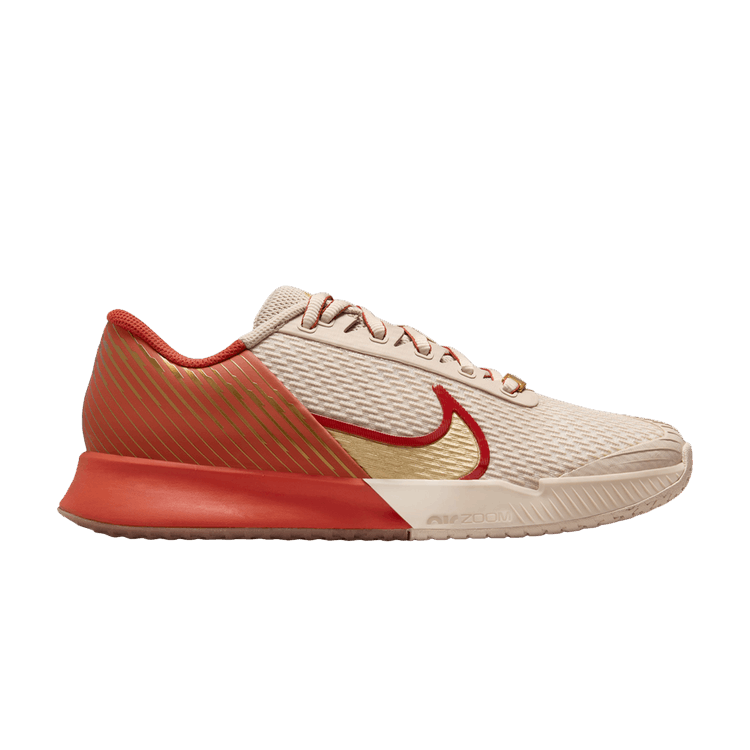 Wmns NikeCourt Air Zoom Vapor Pro 2 Premium 'J'aime Paris Collection' — Sanddrift/Gum Medium Brown/Metallic Gold