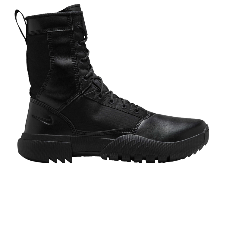 Nike 8 Inch Special Field Boot 'Air Field Ukiah' — Black/Black