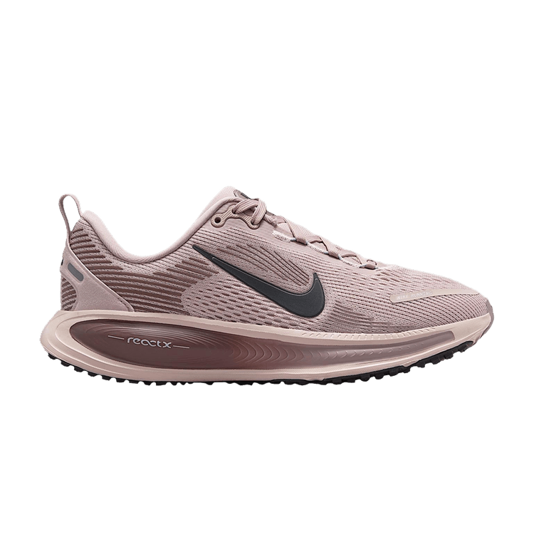 Nike Vomero 18 GS 'Particle Rose' — Particle Rose/Silt Red/Tattoo/Off Noir