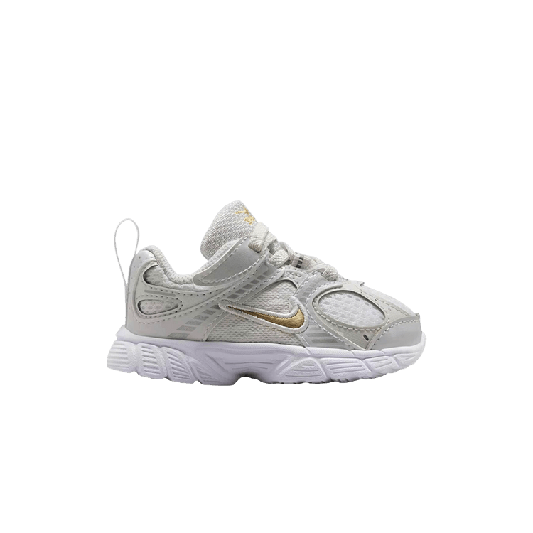 Nike V5 RNR TD 'White Metallic Gold' — White/Metallic Gold