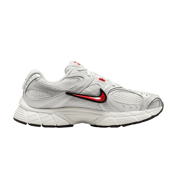 Nike Wmns V5 RNR 'White Picante Red' — White/Picante Red/Vast Grey/Black