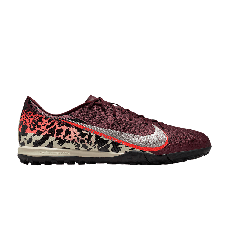 Nike United Mercurial Vapor 16 Academy TF Low 'Burgundy Crush' — Burgundy Crush/University Red/Fossil/Metallic Silver
