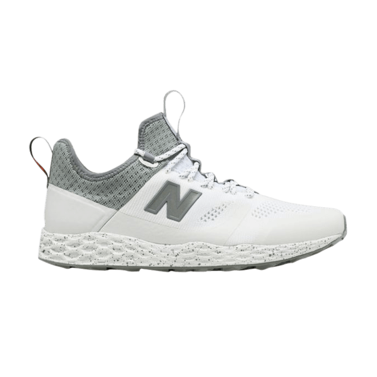 New Balance Fresh Foam Trailbuster 'White Grey' — White/Grey