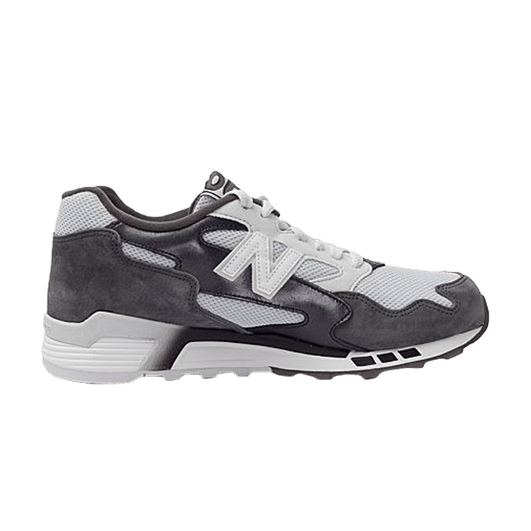 New Balance 660 'Grey' — Grey/White/Black