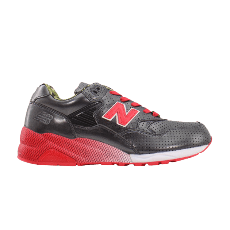 Stussy x mad HECTIC x Undefeated x New Balance MT580 'Full Metallic Jacket - Black Red' — Full Metallic Jacket - Black Red