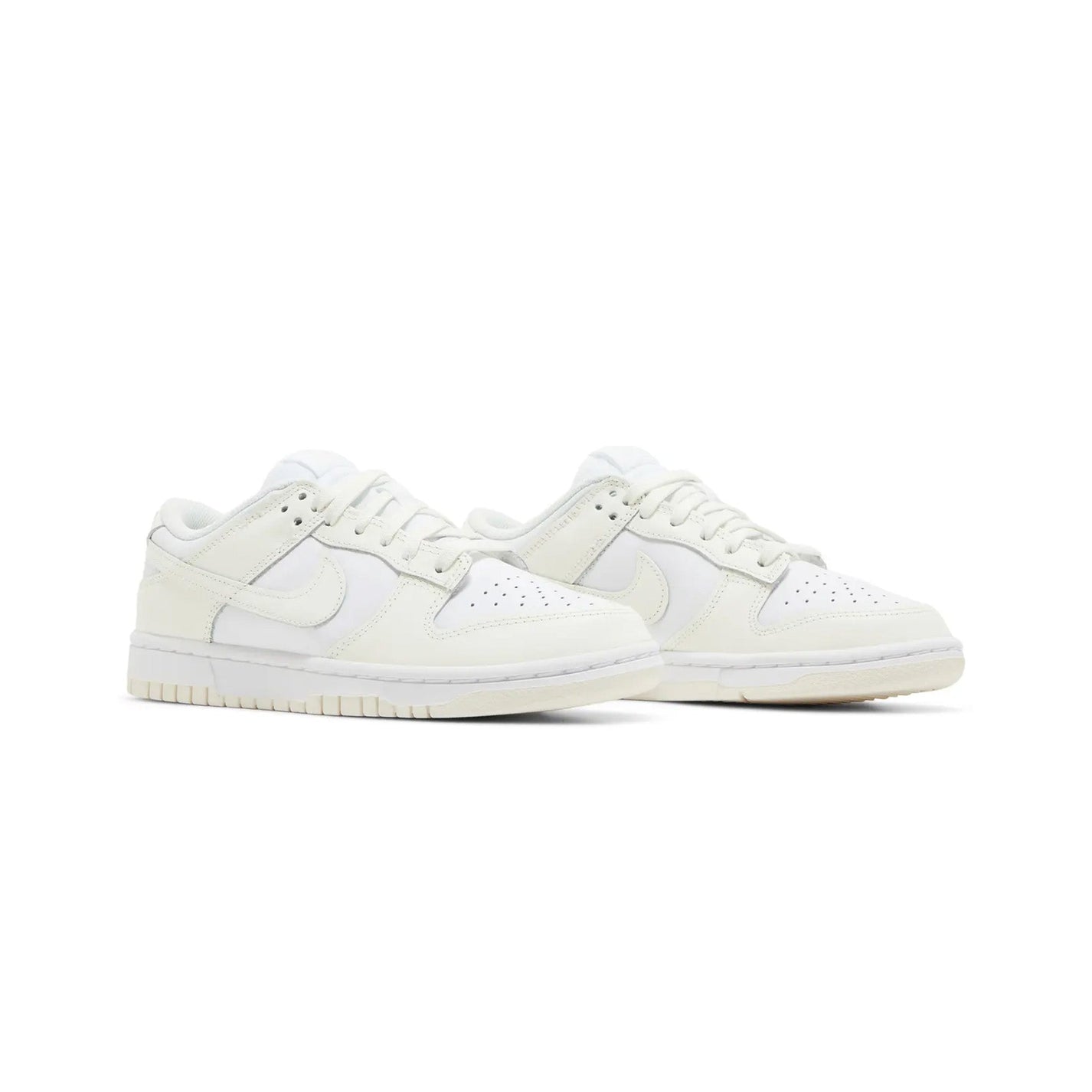 Nike Dunk Low Retro 'Coconut Milk' W (2022)