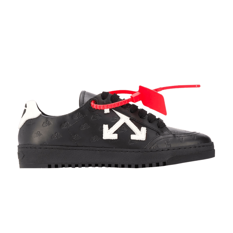 Off-White Wmns Arrow 2.0 'Debossed Allover Logo - Black' — Black/White
