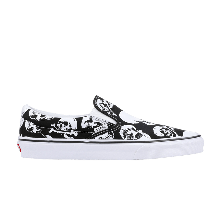 Vans Slip-On 'Skulls' — Black/True White
